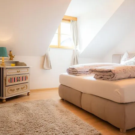 Idyllische Designer-apartments Am Bio-bauernhof In Salzburgerseenland Schmiding 10 Appartement Seekirchen am Wallersee