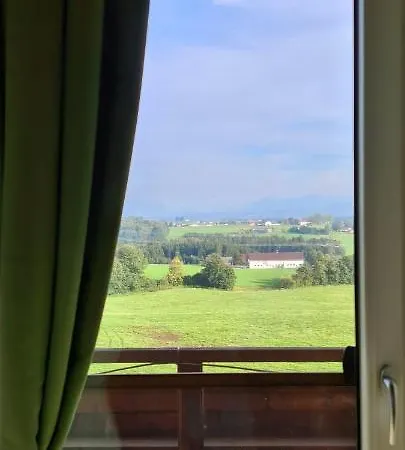 Idyllische Designer-apartments Am Bio-bauernhof In Salzburgerseenland Schmiding 10 *